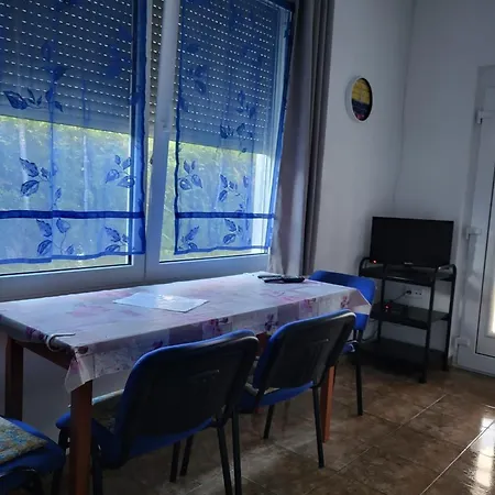 Mit Pool, Wlan, Direktem Seezugang Feriehus Balatonmáriafürdő