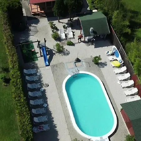 Feriehus Mit Pool, Wlan, Direktem Seezugang